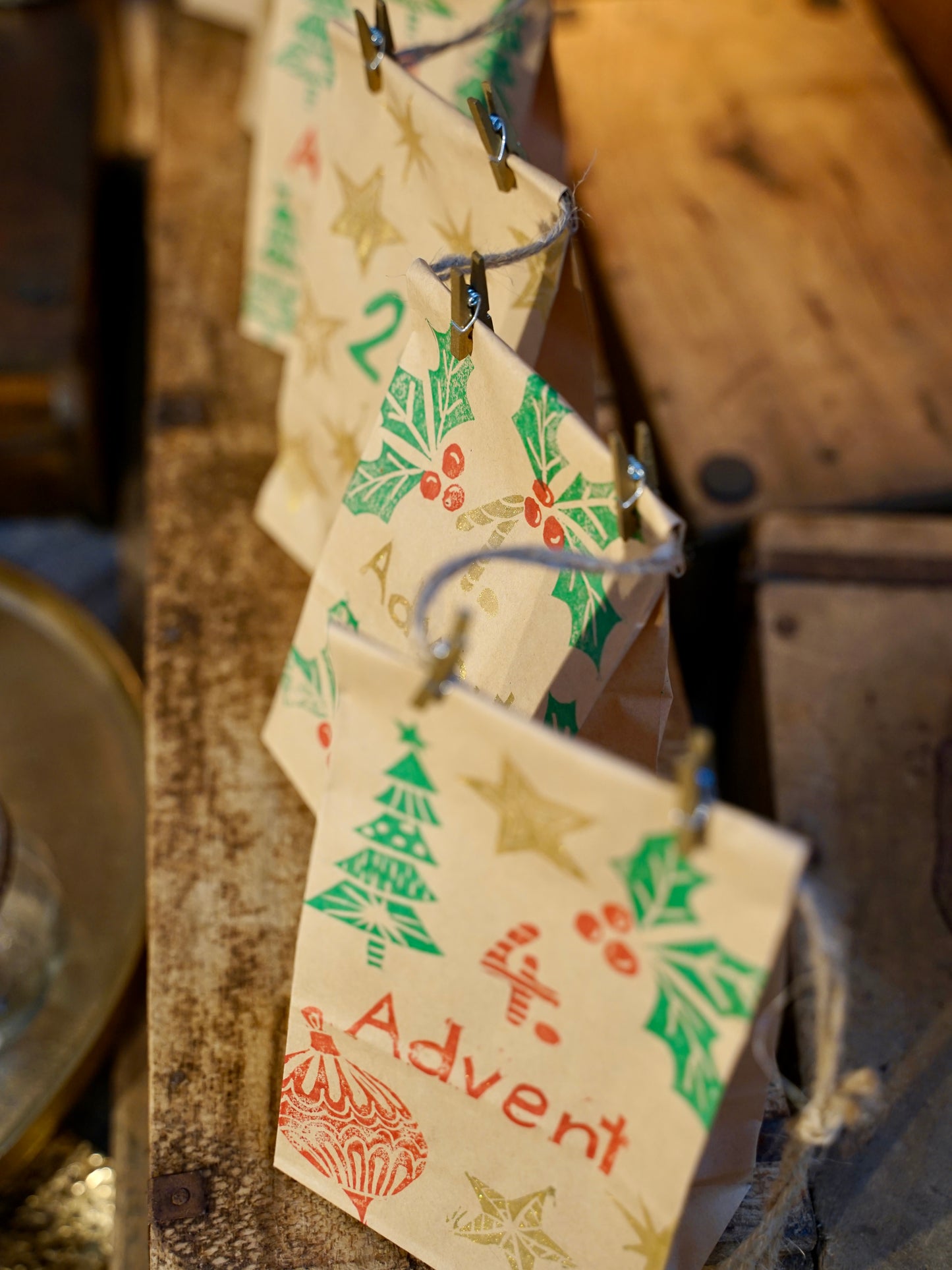 Adventskalender mit sechs Türchen