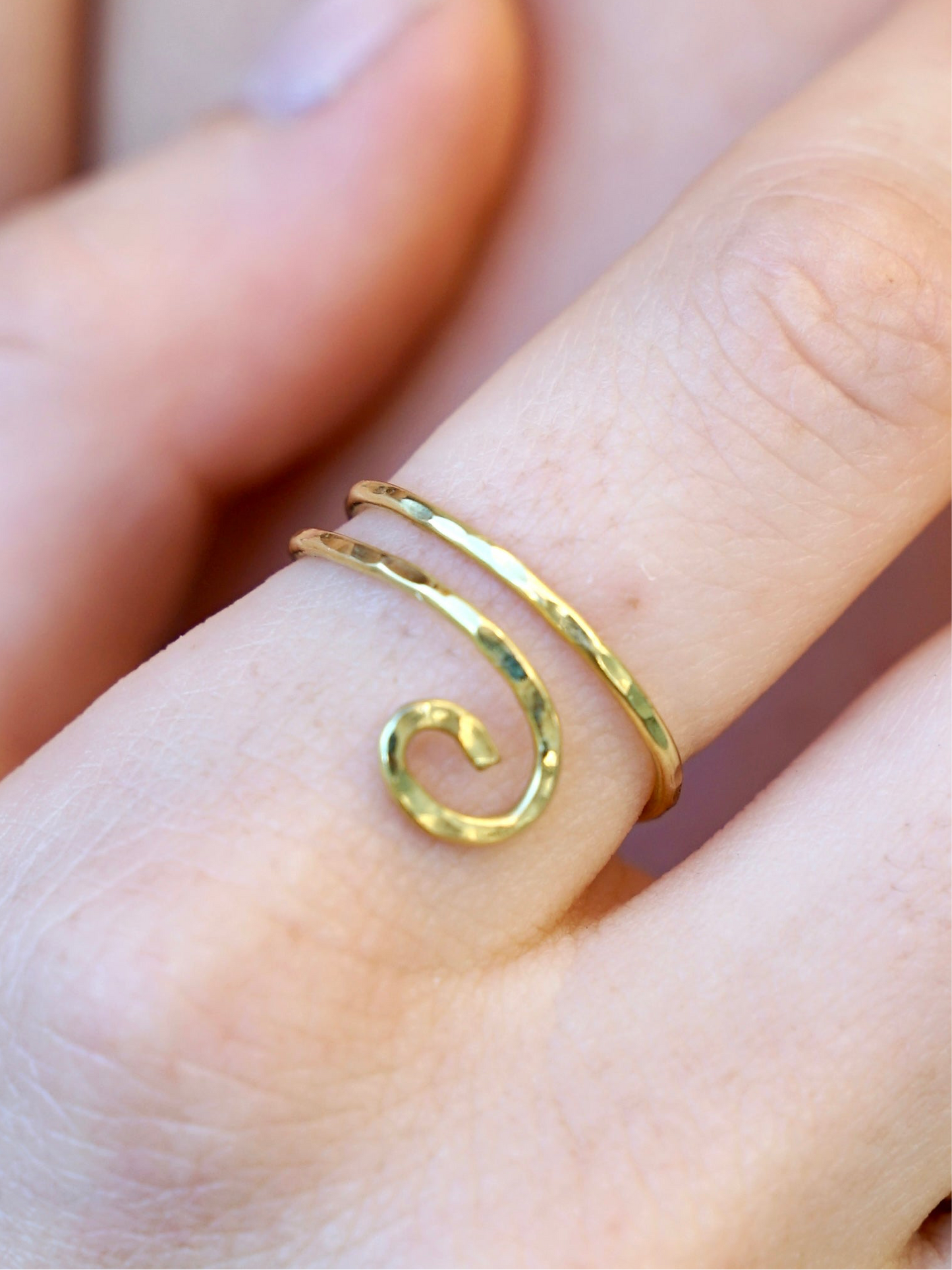 Spiral Ring Messing