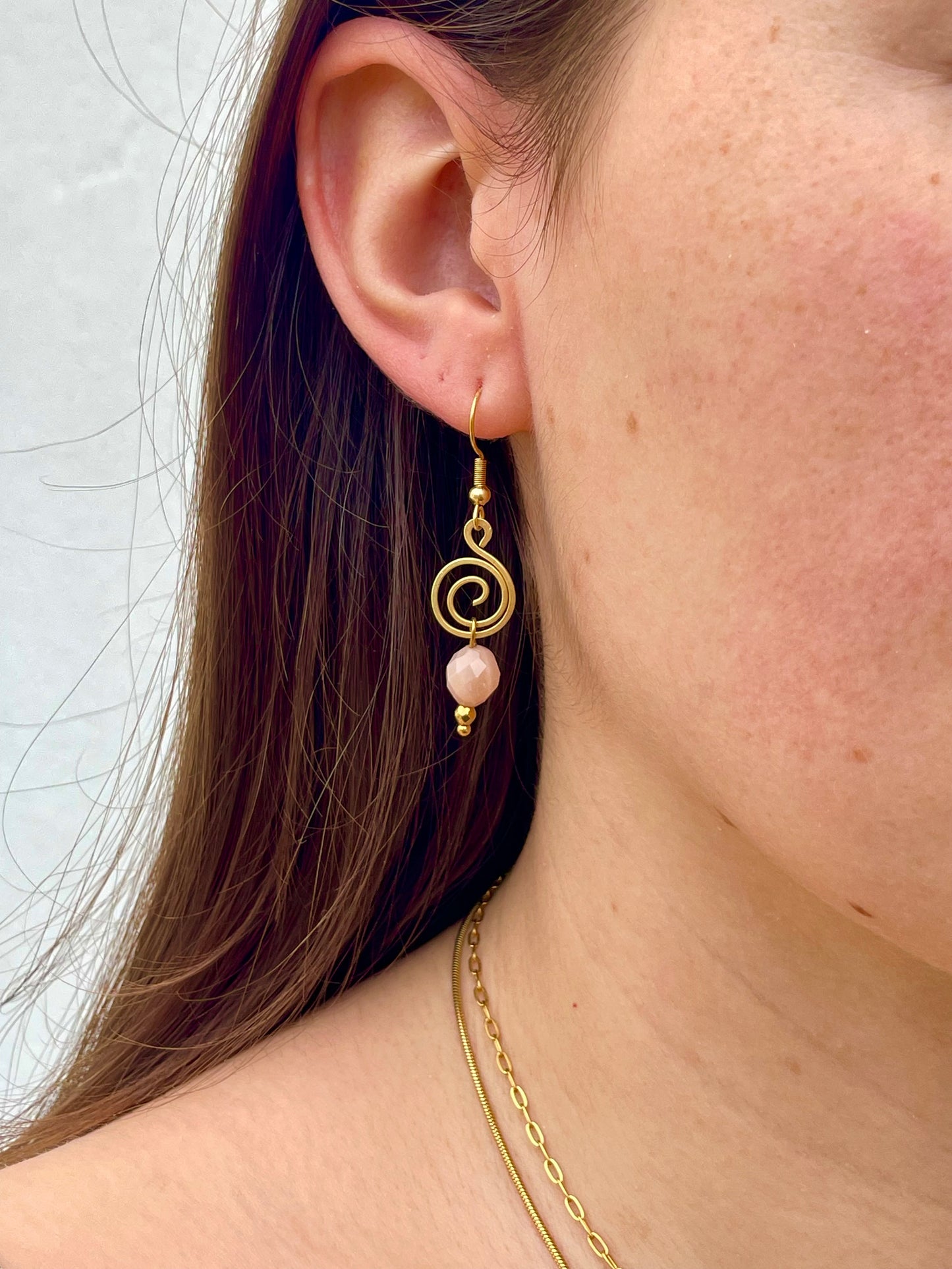 Spiral Ohrringe Mondstein gold