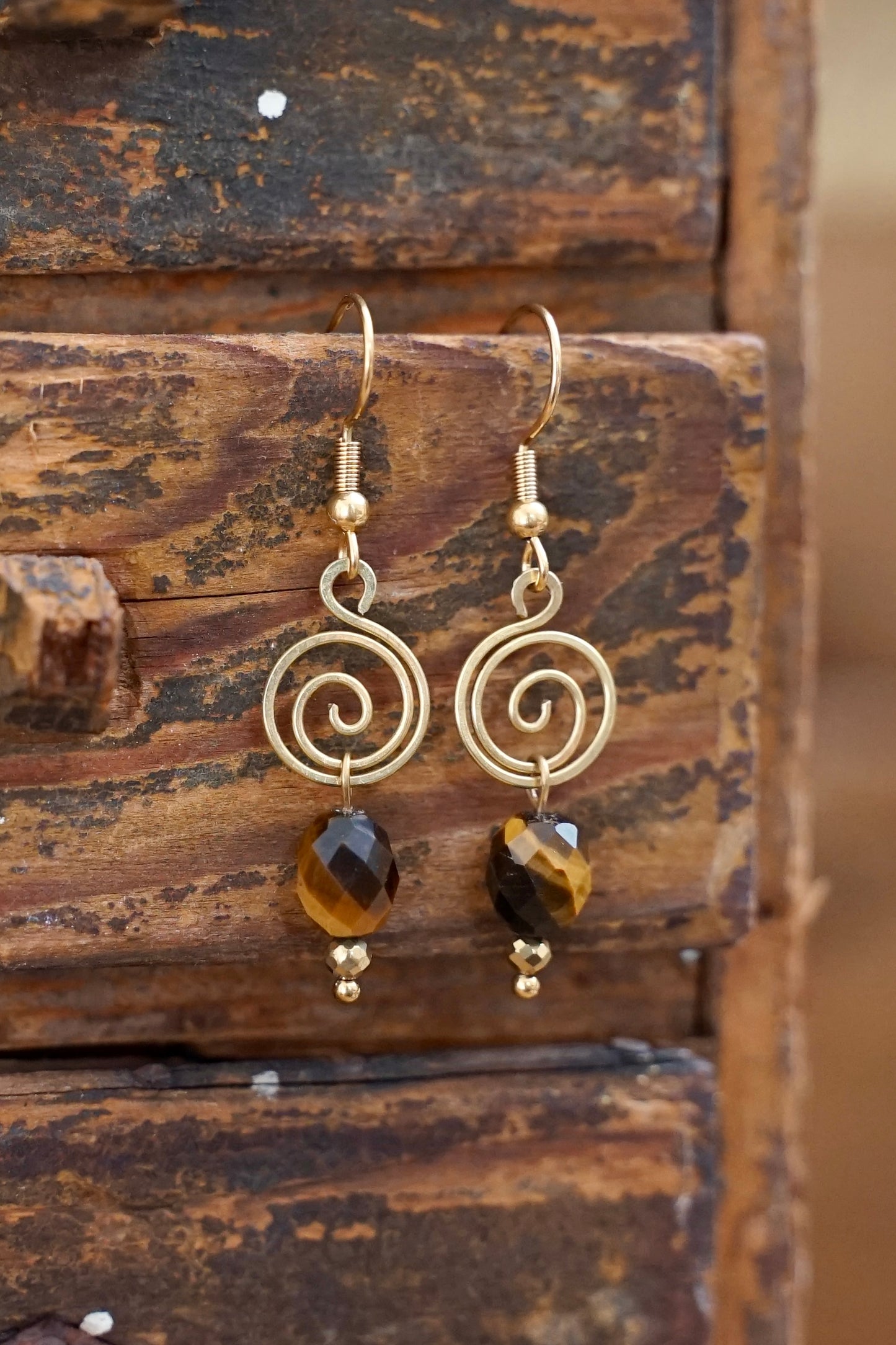 Spiral Ohrringe Tigerauge gold