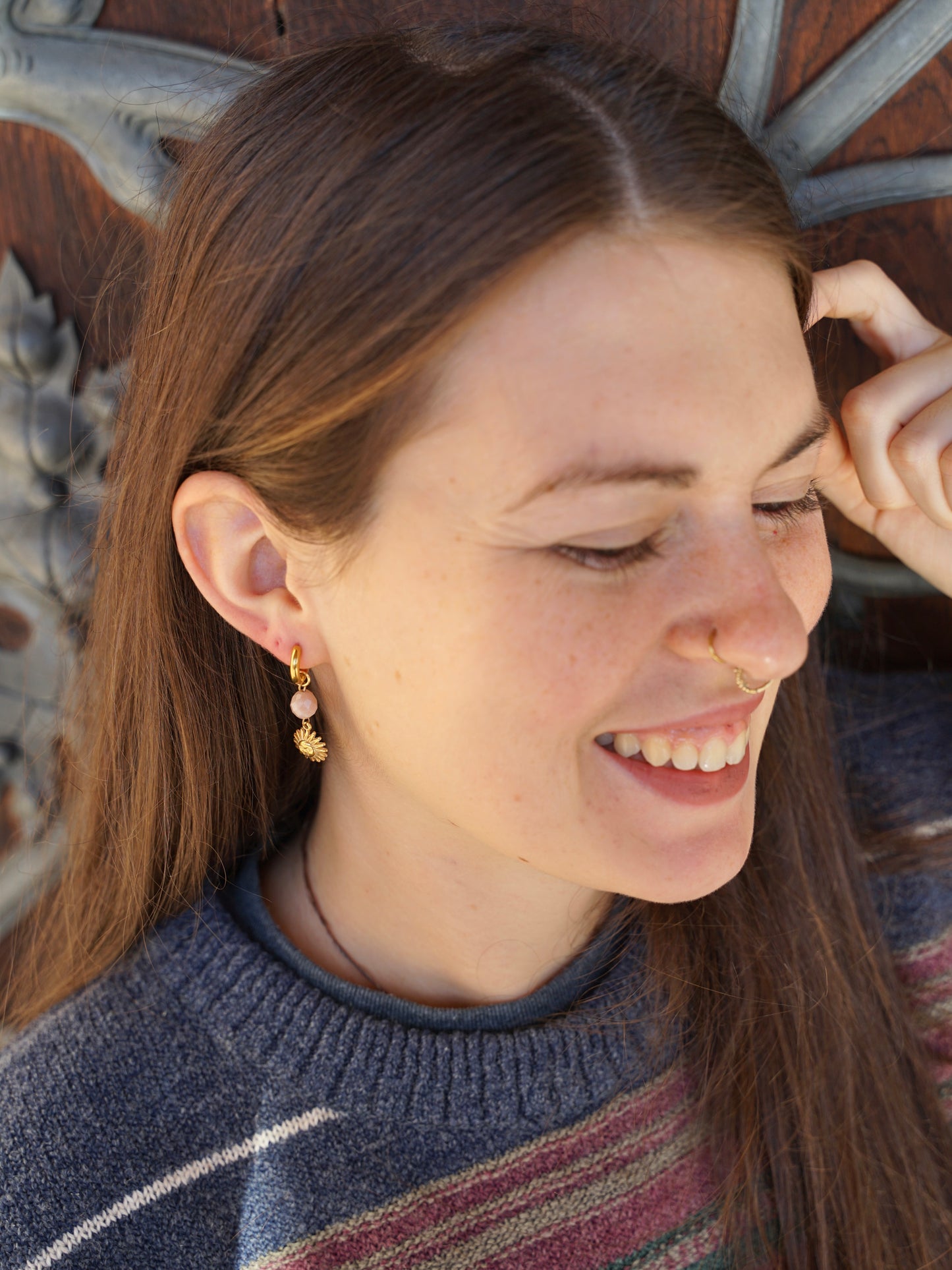 Anatera Ohrringe Mondstein gold