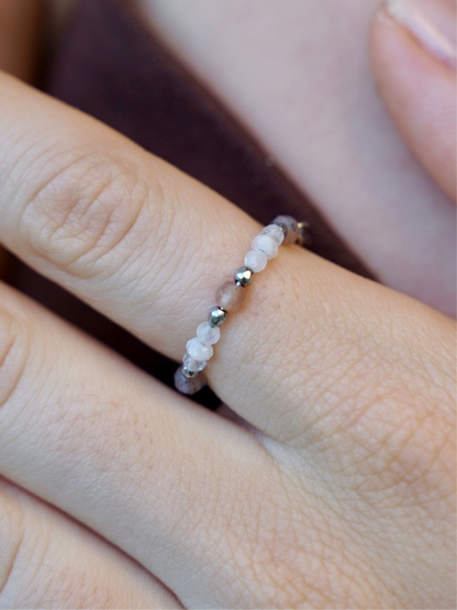 Mondstein Ring silber