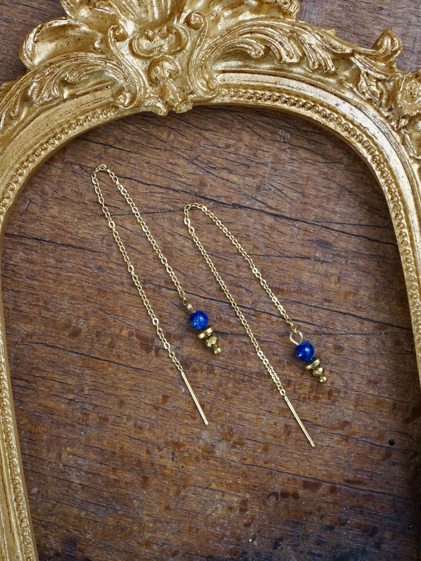 Lina Ohrringe Sodalith gold