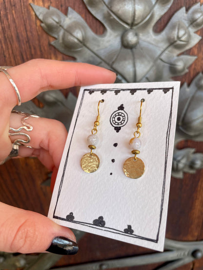 Moon shimmer earrings gold 
