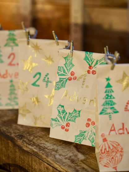 Adventskalender mit sechs Türchen