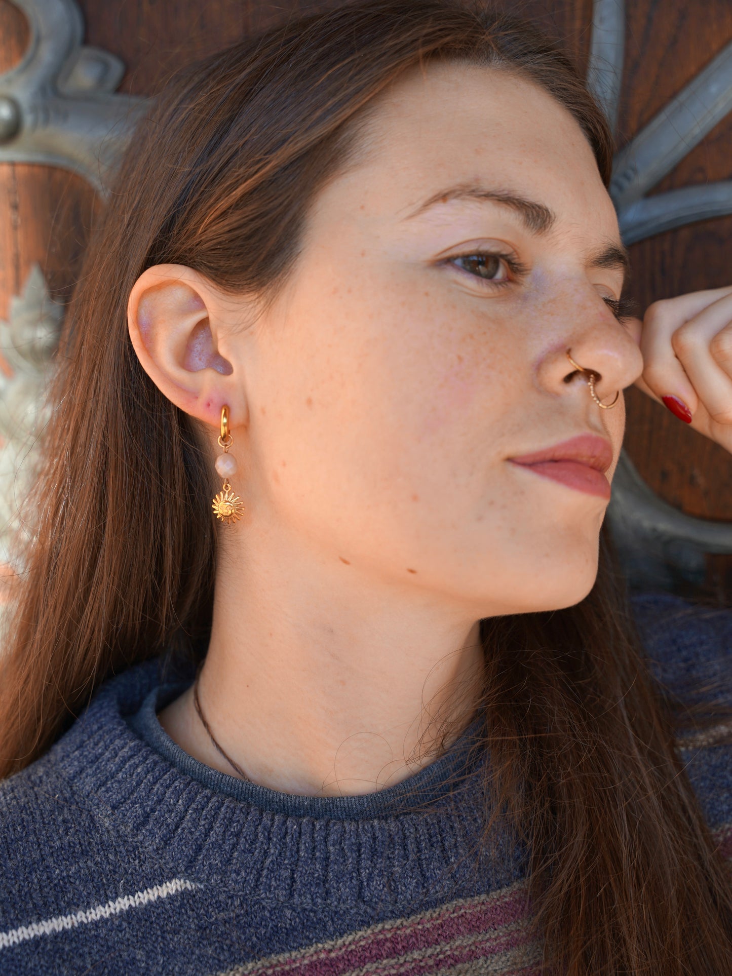 Anatera Ohrringe Mondstein gold