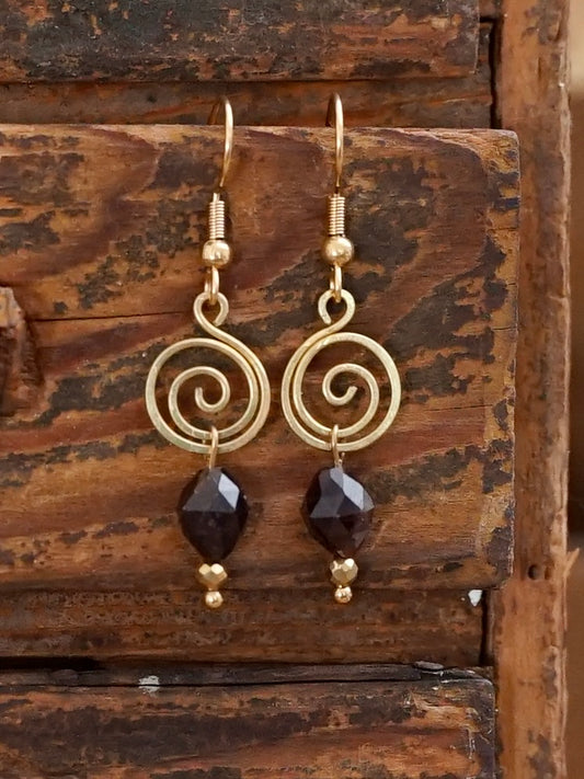 Spiral Ohrringe Granat gold
