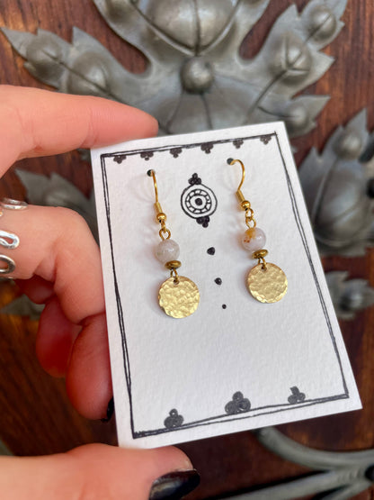 Moon shimmer earrings gold 
